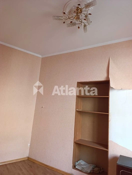 4-кімнатна 80,4 м² біля Херсонського скверу: 1 поверх, під р