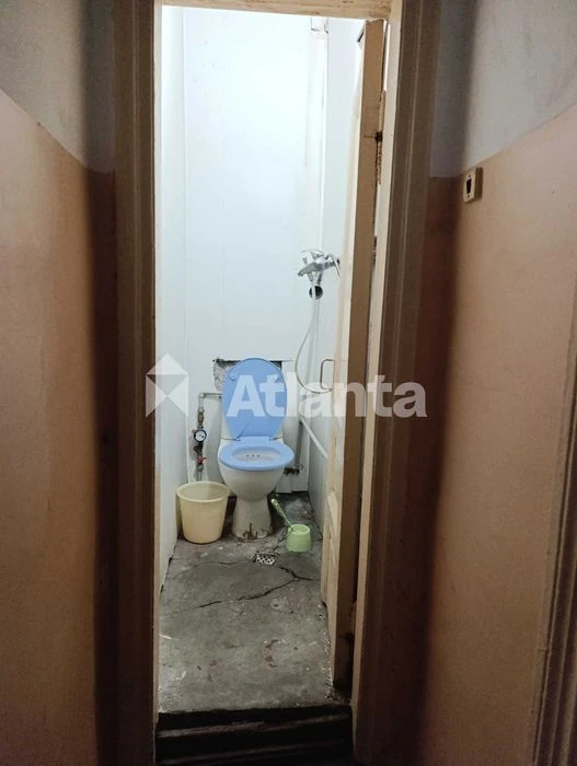 4-кімнатна 80,4 м² біля Херсонського скверу: 1 поверх, під р