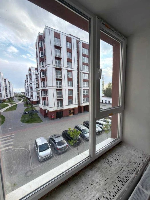 1-кімнатна квартира з незавершеним ремонтом на 3 поверсі, у