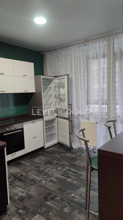 Продаж 1-кімнатної квартири з ремонтом у ЖК Варшавський, Мік