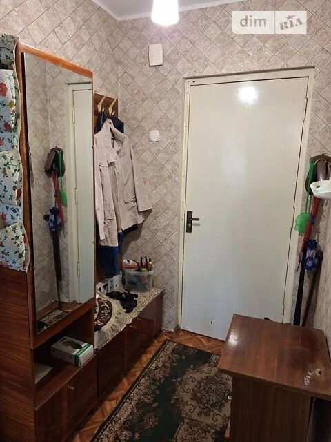 Продаж 1к квартири 28 кв. м на вул. Кирилівська 89 • ID 3479