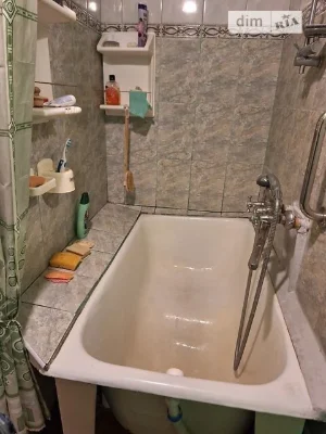 Продаж 1к квартири 28 кв. м на вул. Кирилівська 89 • ID 3479