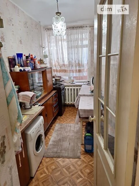 Продаж 1к квартири 28 кв. м на вул. Кирилівська 89 • ID 3479