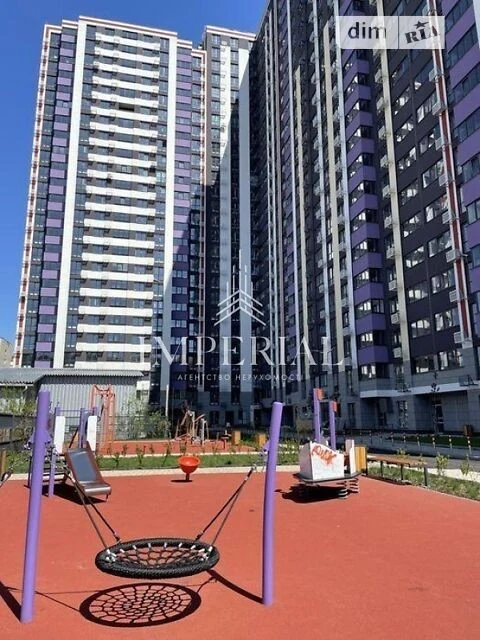 Продаж 3к квартири 99 кв. м на просп. Повітряних Сил 56 • ID