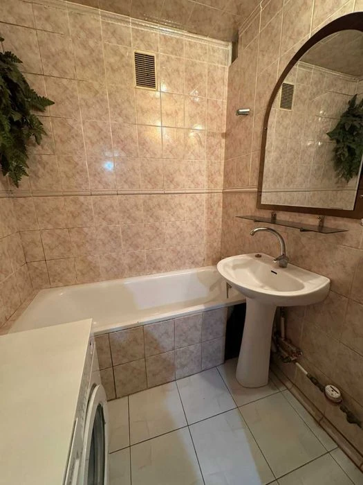 Продаю квартиру на Ільфа та Петрова