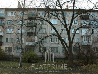 Продаж 2к квартири 45 кв. м на вул. Ігоря Юхновського 6 • ID