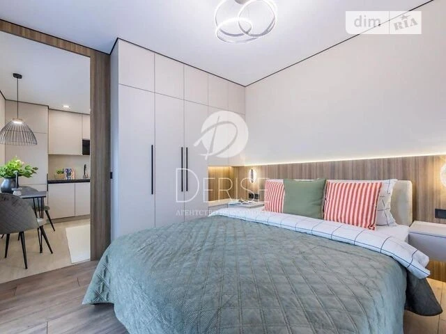 Продаж 1к квартири 30 кв. м на вул. Михайла Максимовича 24 •