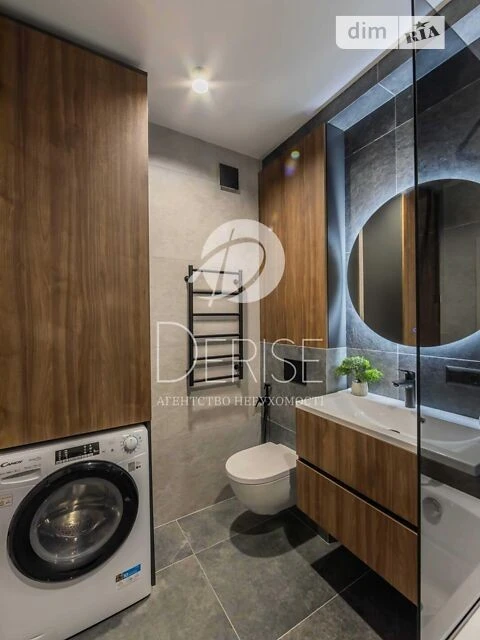 Продаж 1к квартири 41 кв. м на вул. Михайла Максимовича 26 •