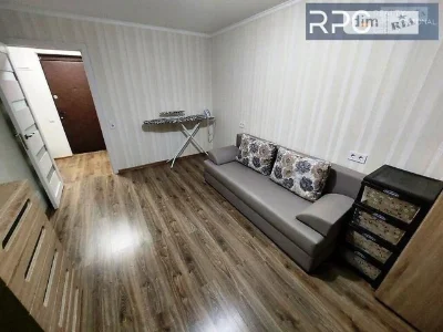 Продаж 1к квартири 33.9 кв. м на вул. Левка Лук'яненка 1Д •