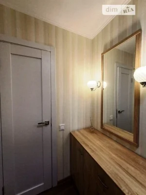 Продаж 1к квартири 33.9 кв. м на вул. Левка Лук'яненка 1Д •
