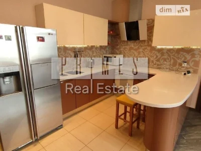 Продаж 3к квартири 84 кв. м на вул. Старонаводницька 6Б • ID