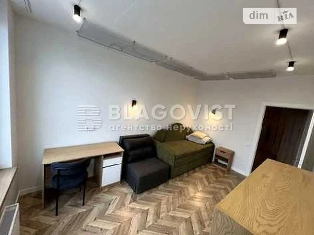 Продаж 3к квартири 78 кв. м на вул. Князя Романа Мстиславича