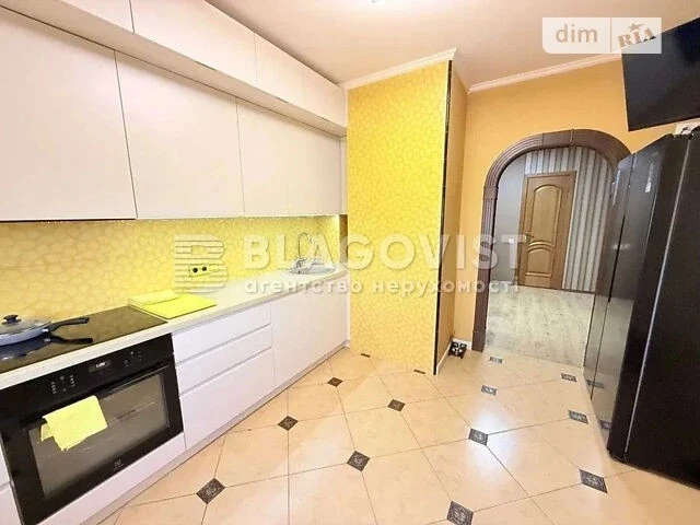 Продаж 1к квартири 68 кв. м на вул. Батальйону Шейха Мансура