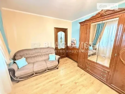 Продаж 1к квартири 68 кв. м на вул. Батальйону Шейха Мансура