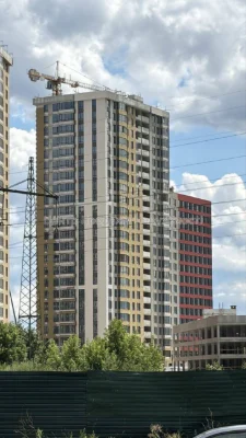 Продаж 1-кімн. квартири 41 м² в ЖК Варшавський 3, Київ, 7/25