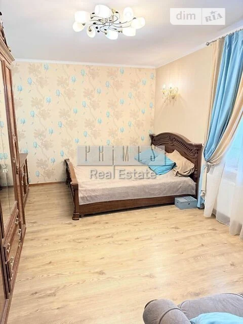 Продаж 2к квартири 68 кв. м на вул. Батальйону Шейха Мансура