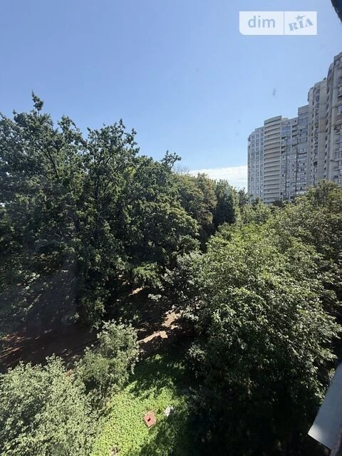 Продаж 2к квартири 48.5 кв. м на вул. Парково-Сирецька 4А •