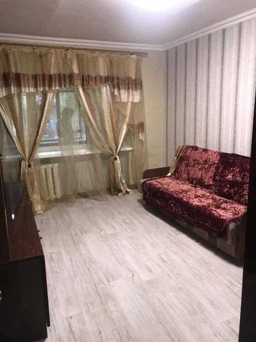 Продам 2-комнатную квартиру на ул. Марсельской/пр. Добровольс