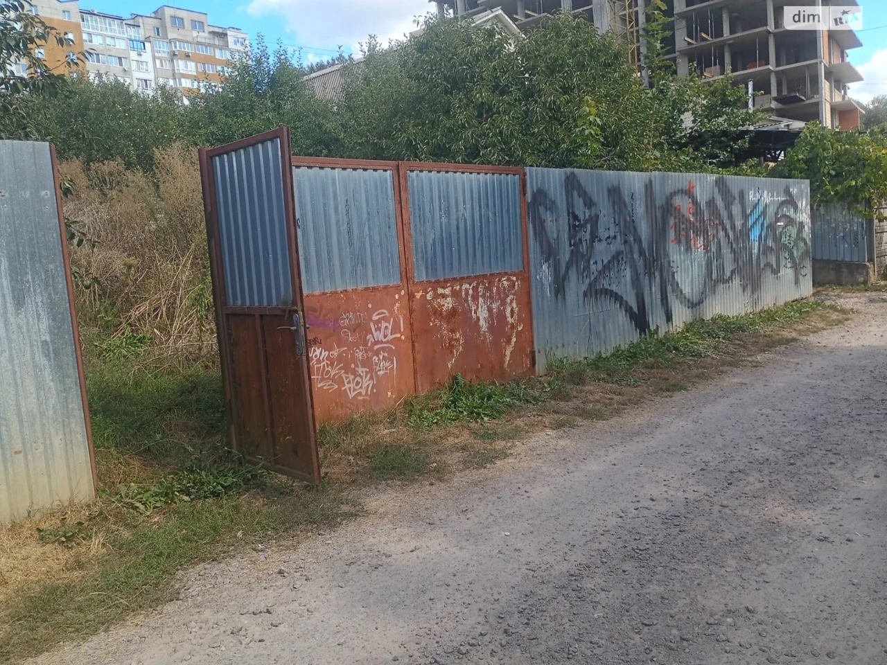 Продаж Ділянка під житлову забудову Виставка