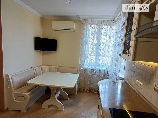 Продаж 3к квартири 103.7 кв. м на вул. Юлії Здановської 71Г