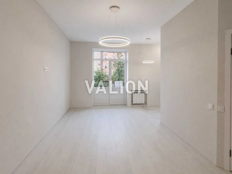 Продаж двокімнатної квартири 43.8м² вул. Січових Стрільців,