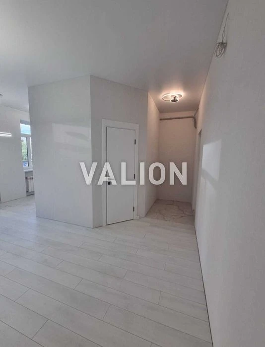Продаж двокімнатної квартири 43.8м² вул. Січових Стрільців,