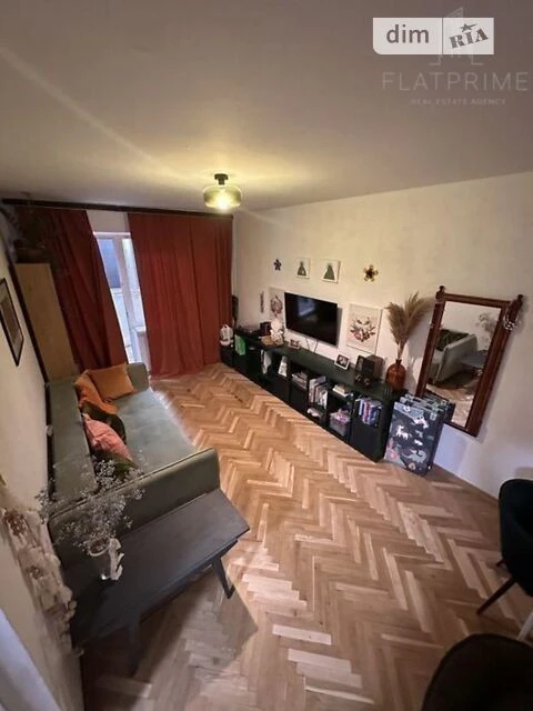 Продаж 2к квартири 59.3 кв. м на просп. Академіка Глушкова 3