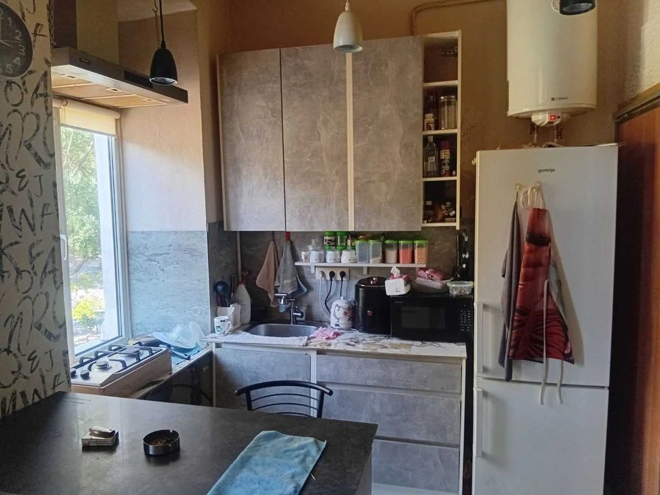 Продам квартиру-студію