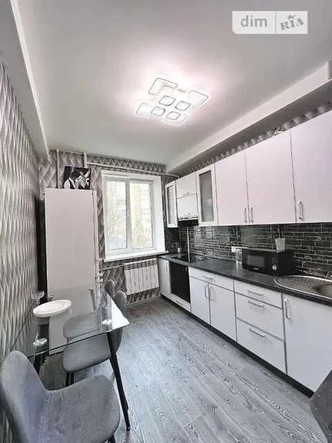 Продаж 2 кімнатної квартири Центр №21372