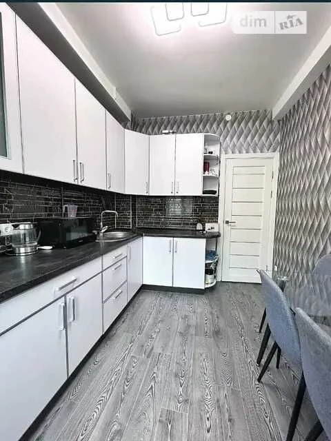 Продаж 2 кімнатної квартири Центр №21372