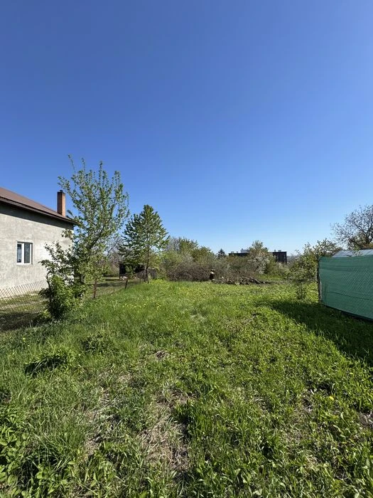 ДілНка в хорошому місці під будівництво Рівненська / сторожи