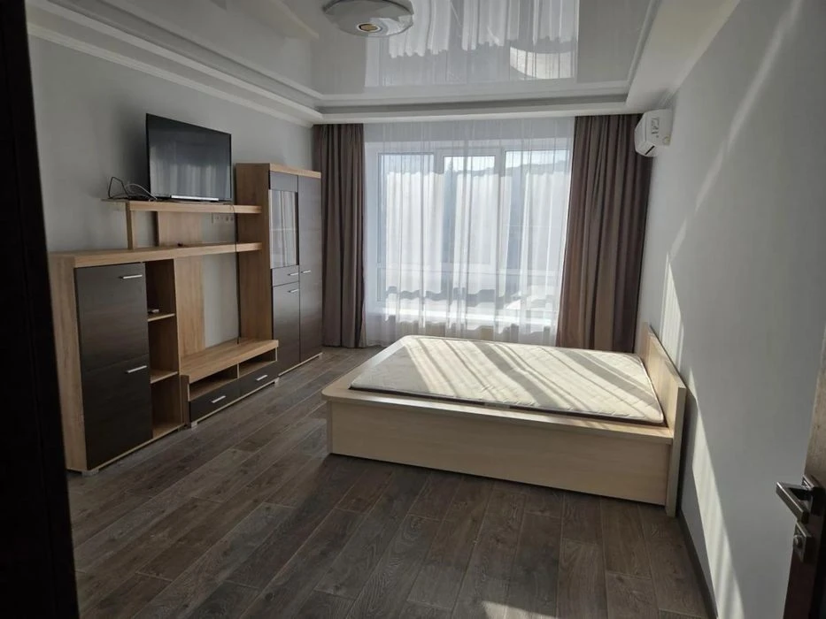 Продаж 2 кім.квартира 77.10 м² 2/11ц вул.Богдана  Хмельницьк
