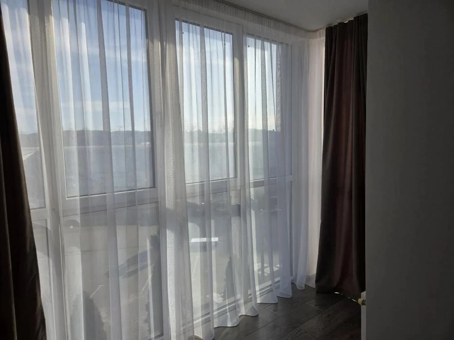 Продаж 2 кім.квартира 77.10 м² 2/11ц вул.Богдана  Хмельницьк