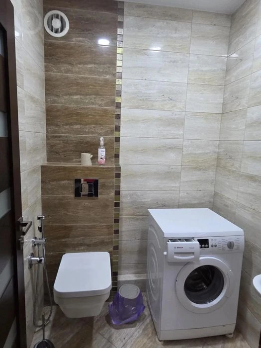 Продаж 2 кім.квартира 77.10 м² 2/11ц вул.Богдана  Хмельницьк