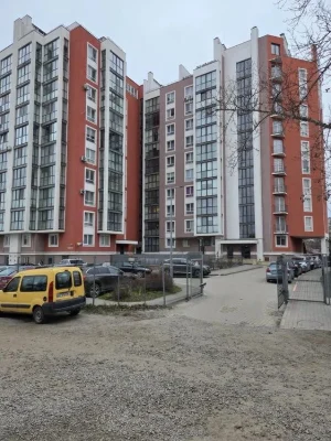 Продаж 2 кім.квартира 77.10 м² 2/11ц вул.Богдана  Хмельницьк