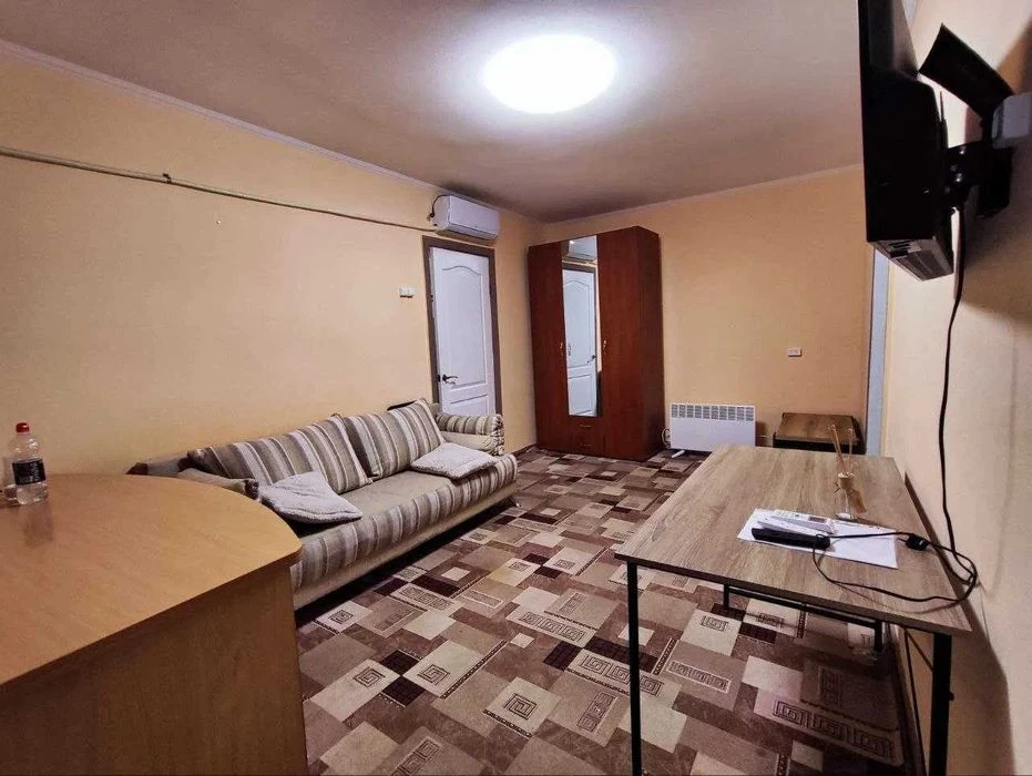 Продажа 2-комнатной квартиры, Центр, пр. Яворницкого 2а.