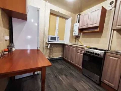 Продажа 2-комнатной квартиры, Центр, пр. Яворницкого 2а.