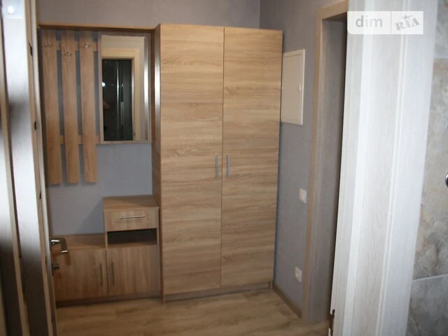 Продаж 1к квартири 40 кв. м на вул. Валерʼяна Підмогильного
