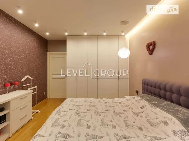 Продаж 2к квартири 80 кв. м на вул. Борщагівська 152А • ID 3