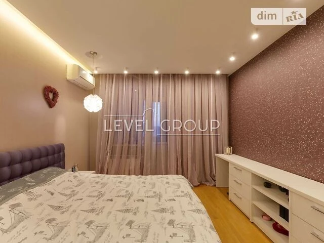 Продаж 2к квартири 80 кв. м на вул. Борщагівська 152А • ID 3