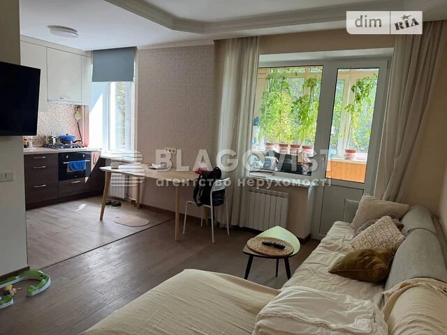 Продаж 2к квартири 46 кв. м на вул. Дорогожицька 15Б • ID 34