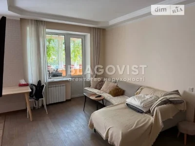Продаж 2к квартири 46 кв. м на вул. Дорогожицька 15Б • ID 34