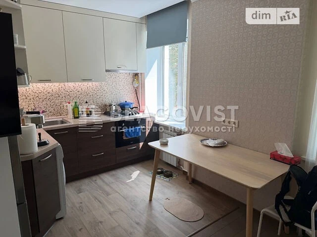 Продаж 2к квартири 46 кв. м на вул. Дорогожицька 15Б • ID 34