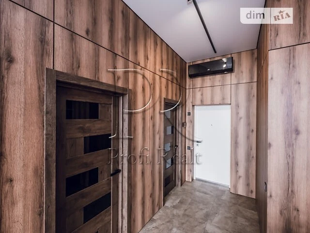 Продаж 1к квартири 119 кв. м на просп. Оболонський 6А • ID 3