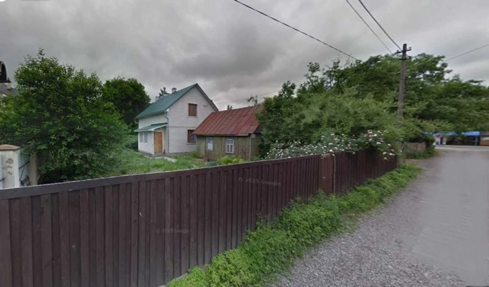 Ділянка Будинок 105м ел центр.комунікації Центральна Стеценк