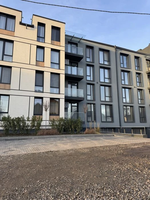 Продаж 2х кім з балконом 1200$ кв район Київської Підземний