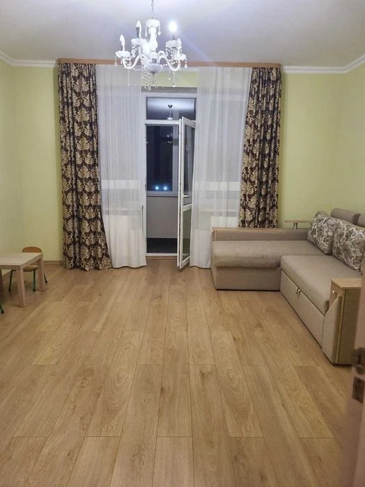 Продаж 2-кімнатна квартира м. Львів, вул. Ч.Калини, Сихівськ