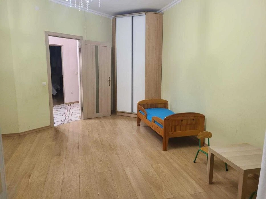 Продаж 2-кімнатна квартира м. Львів, вул. Ч.Калини, Сихівськ