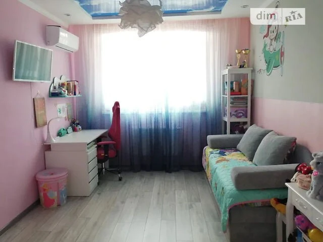 Продаж 2к квартири 71 кв. м на вул. Воскресенська 2А • ID 34