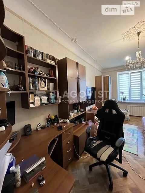 Продаж 2к квартири 56 кв. м на вул. Академіка Ромоданова 19